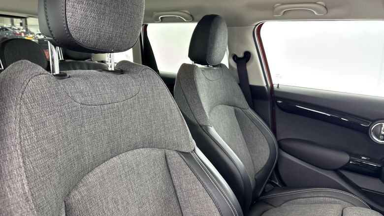 MINI Hatchback 1.5 Cooper II 5dr Auto [Chili Pack] Petrol Hatchback